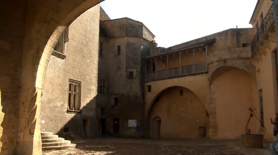chateau_biron_07